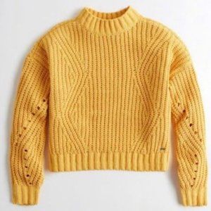 Hollister Marigold Slouchy Chenille Sweater Chunky